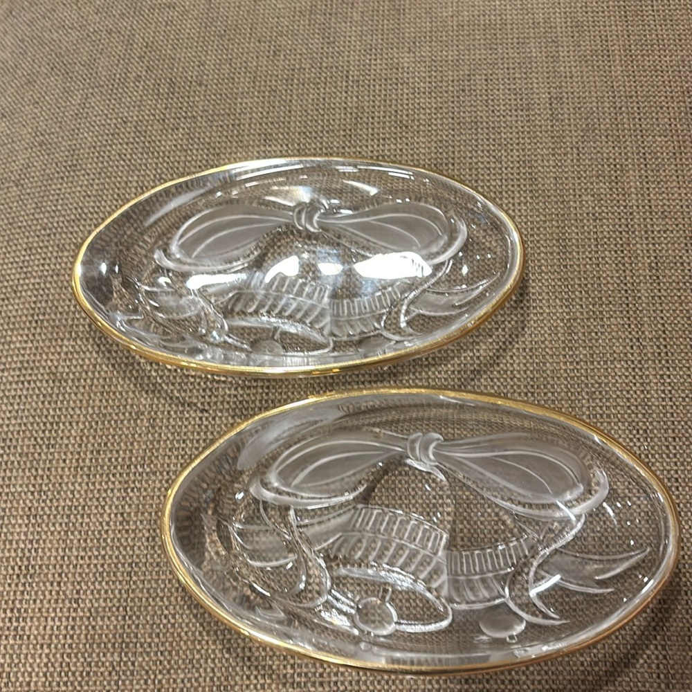 Set oh 2 Studio Nova Gilded Bells 7" Oval Open Candy Dish